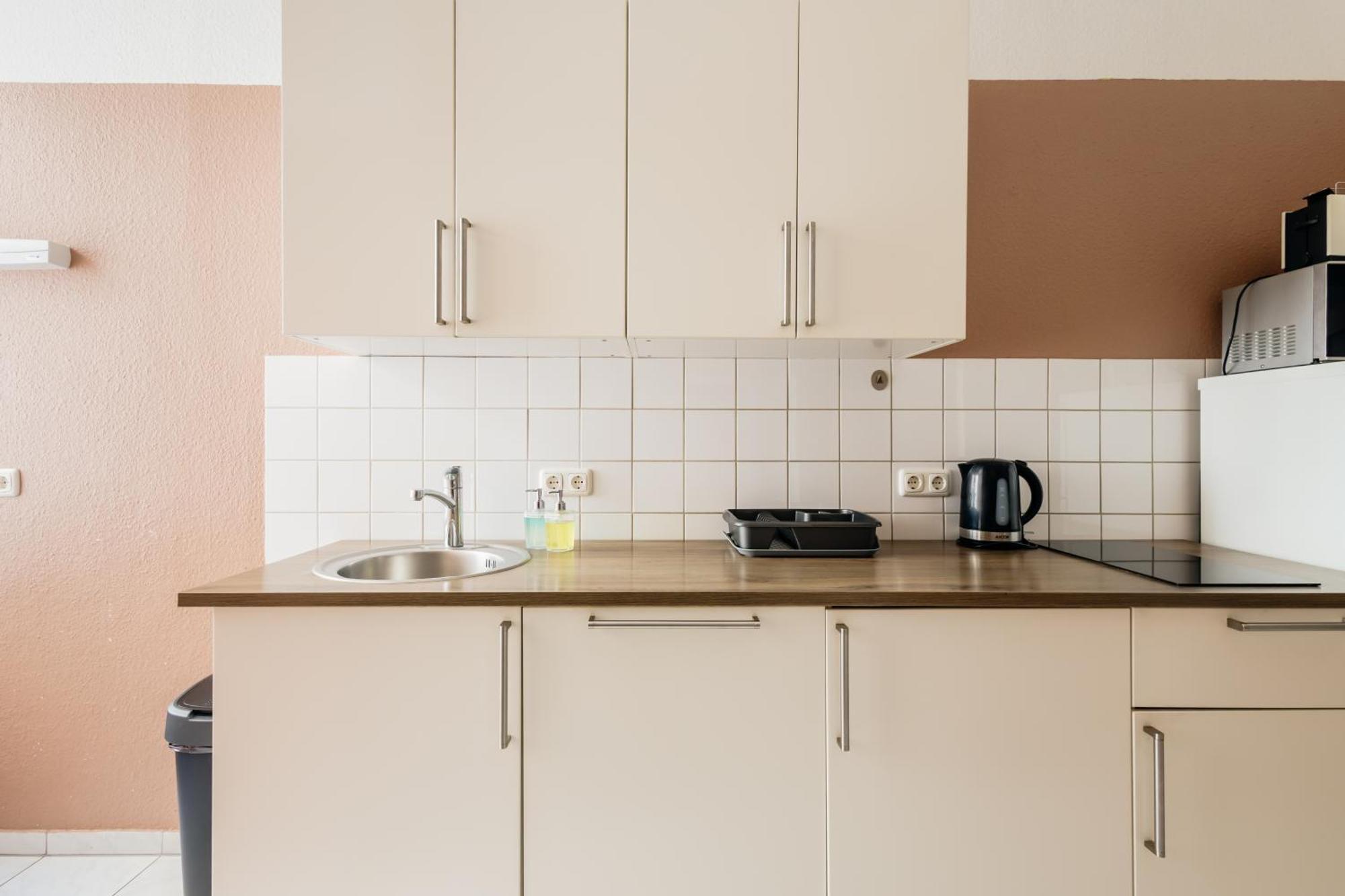 2-Room Apartment Hannover Bagian luar foto