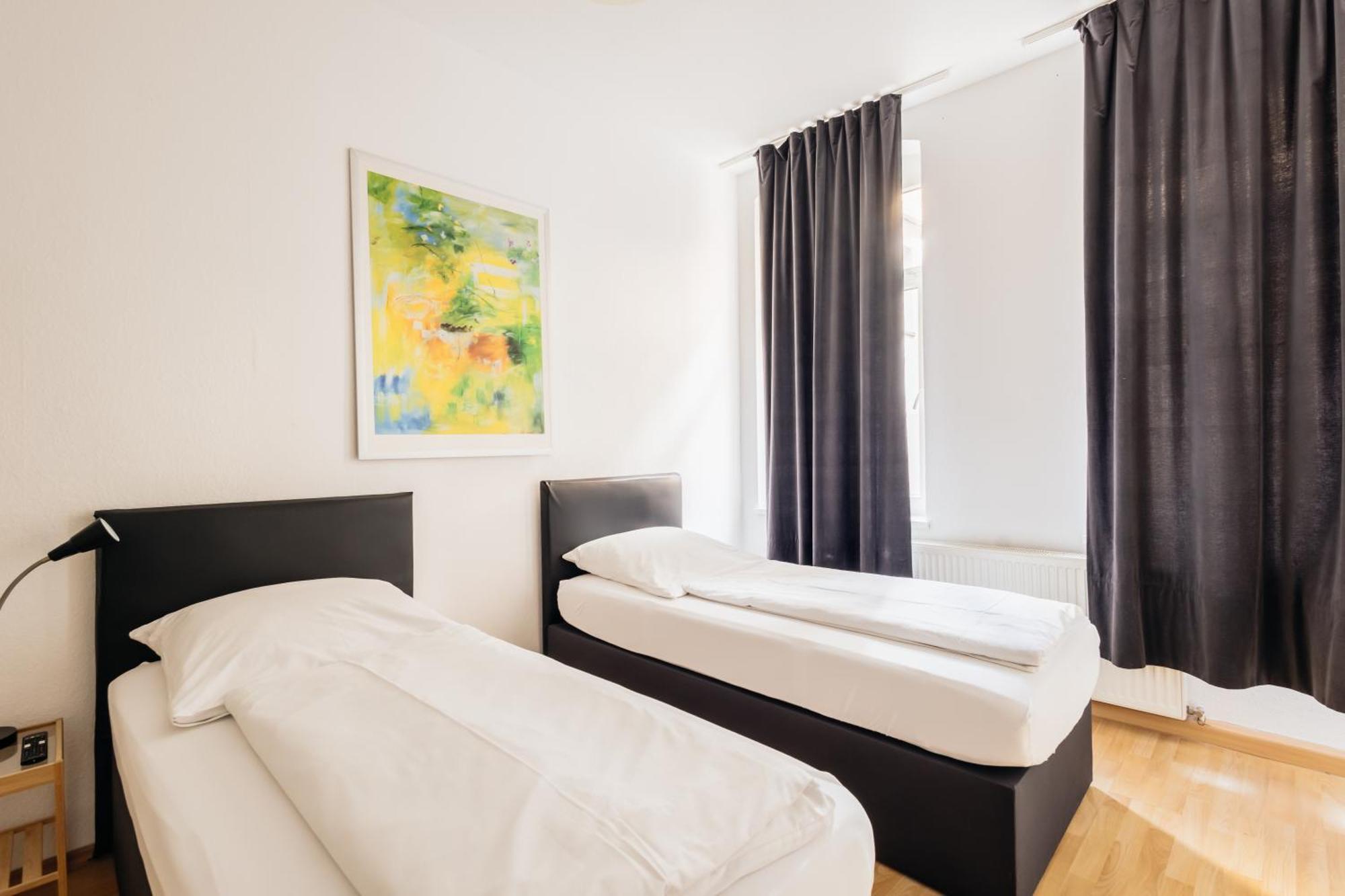 2-Room Apartment Hannover Bagian luar foto